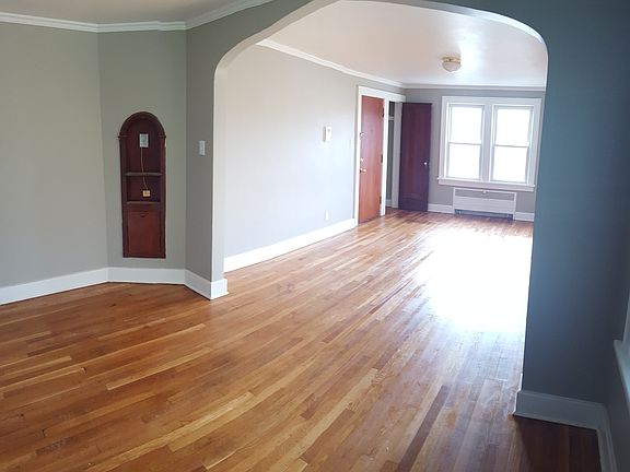 2nd image of 8 Lincoln Ave APT 4W