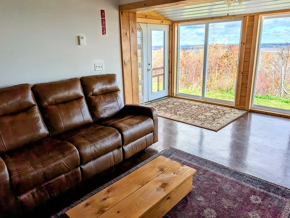 2 bed, 1200 sqft, $2,500 — Photo 3