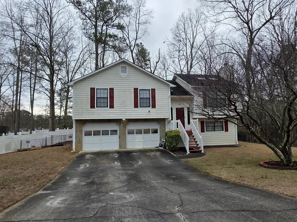 2699 Lantern Trl, Lithia Springs, GA 30122