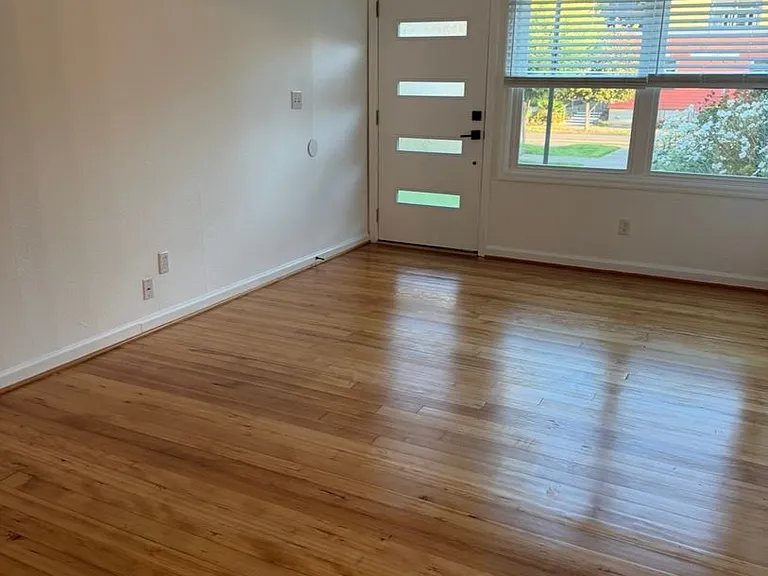 2400 N Killingsworth St — Photo 5