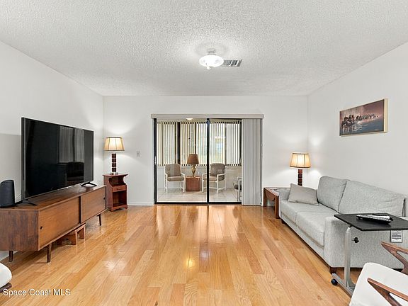 2nd image of 290 Paradise Blvd APT 13