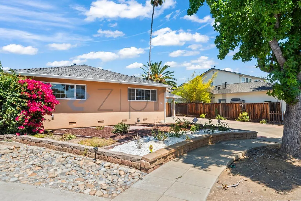 4 bed, 1840 sqft, $6,500 — Photo 3