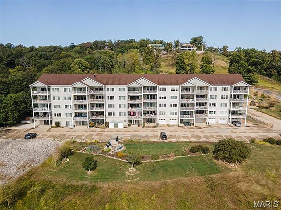 2nd image of 401 Timber Ridge Dr Unit 24