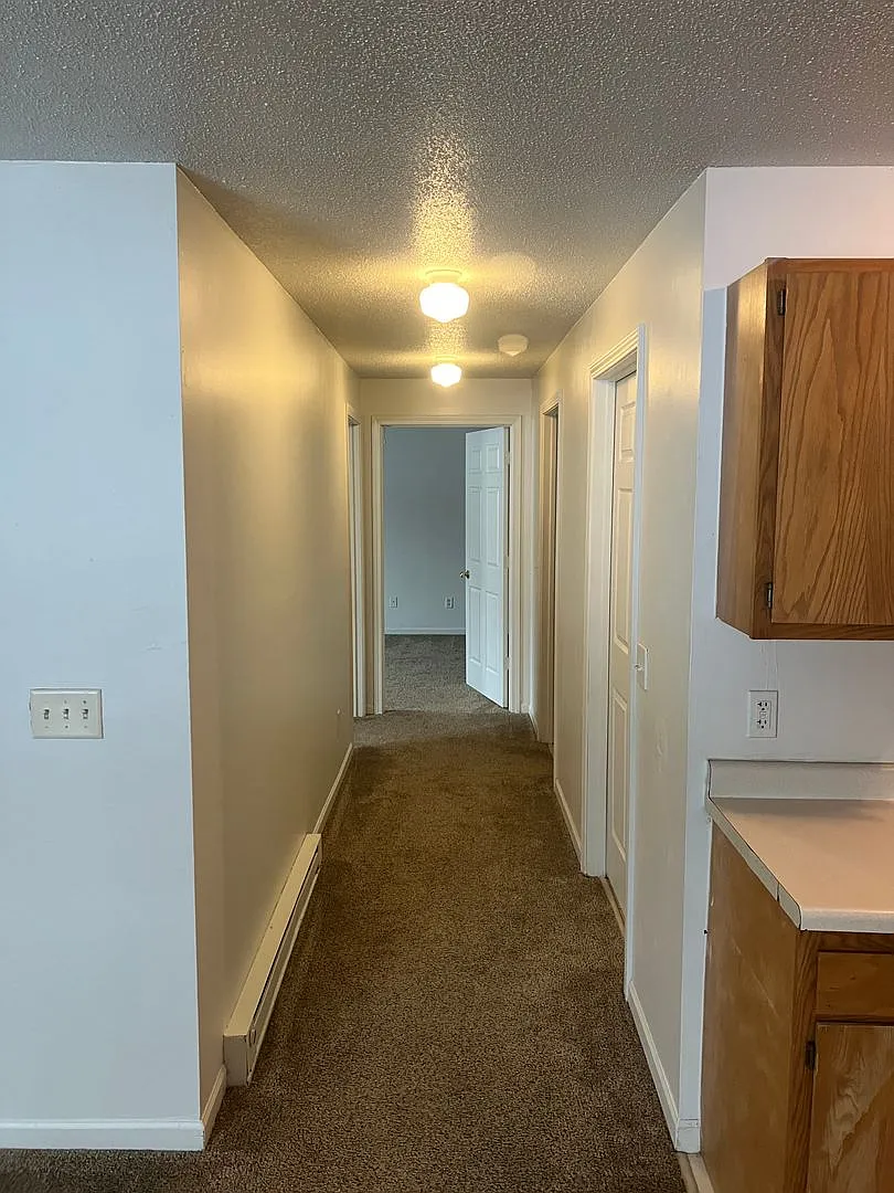 2 Bedroom, Single-story Townhomes for rent in Newton, IA — Photo 4
