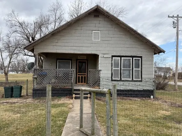 108 Poplar St, Bucklin, MO 64631
