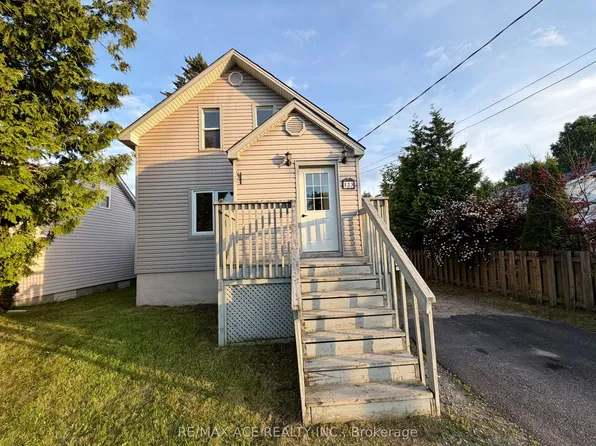 123 Oakwood Ave, North Bay, ON P1B 5H8