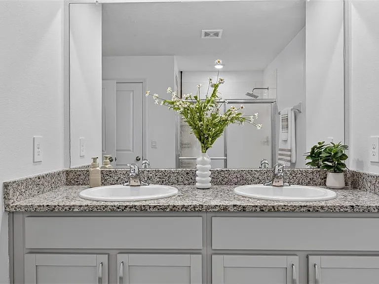 5122 SW 49th Ln — Photo 24