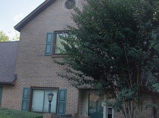 219 Abbey Ln, Greenwood, SC 29649