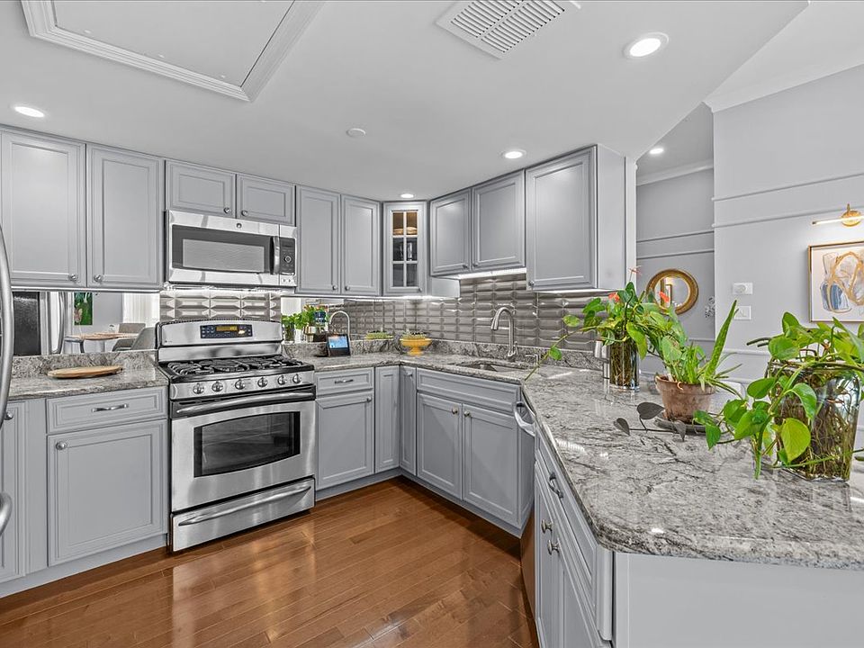 Modern Kitchen