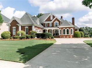 1608 Emerald Lake Dr, Matthews, NC 28104