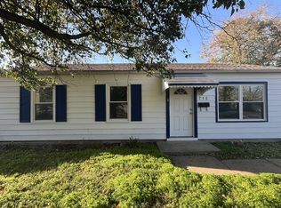 715 Saint Barbara Ln, Cahokia, IL 62206