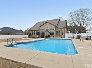 326 Northfort Dr, Clayton, NC 27527