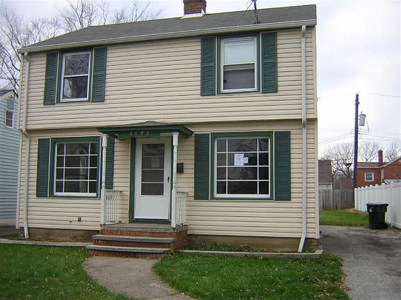 1st image of 4688 W 147th St