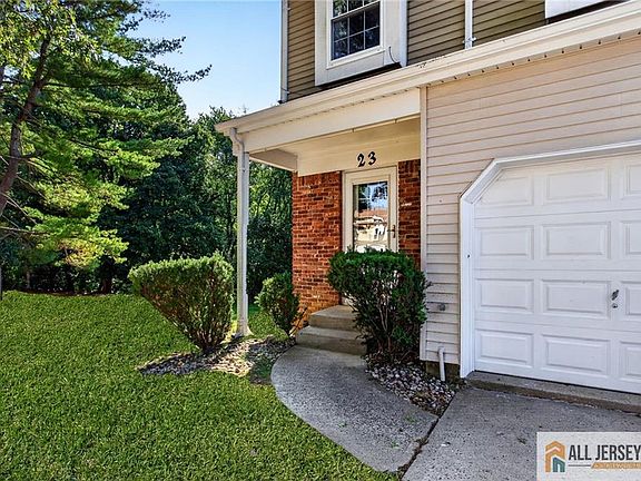 2nd image of 23 Thistle Ct
