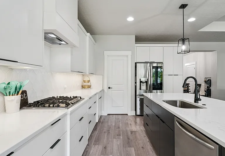 3821 W Balducci St — Photo 14