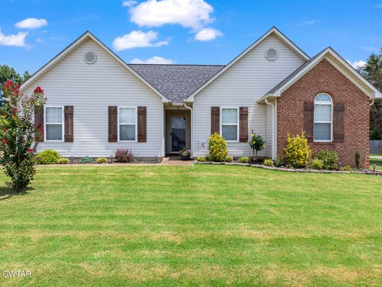 32 Garden Gate Dr, Humboldt, TN 38343