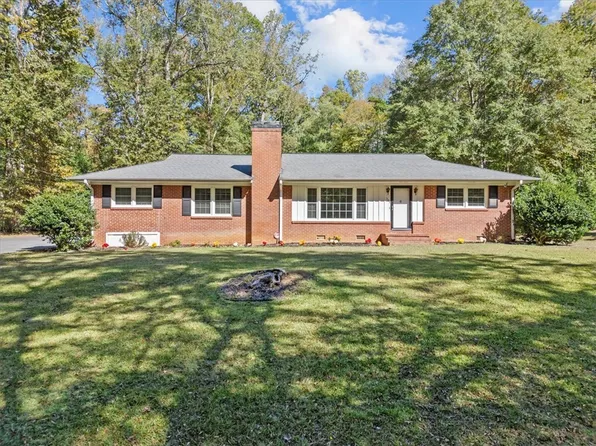 305 Brookside Dr, Union, SC 29379