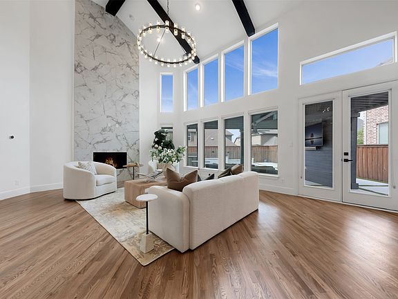 4th image of 2117 Hidalgo Ln