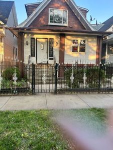 949 N Lawler Ave, Chicago, IL, 60651
