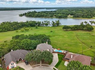 2803 Ivy Glen Dr, Grand Prairie, TX 75052
