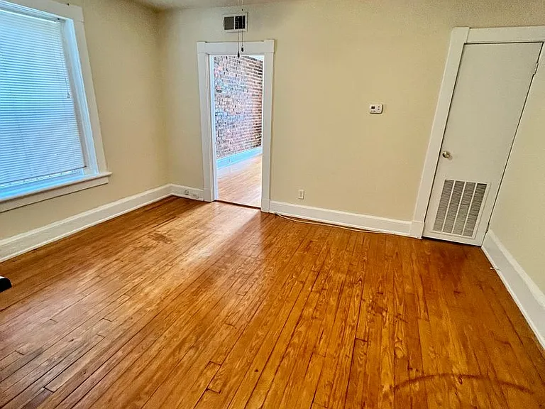 1709 Hanover Ave — Photo 7