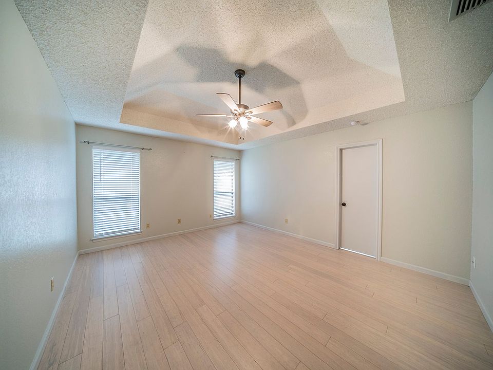 1st image of 116 Sunny Meadows Dr