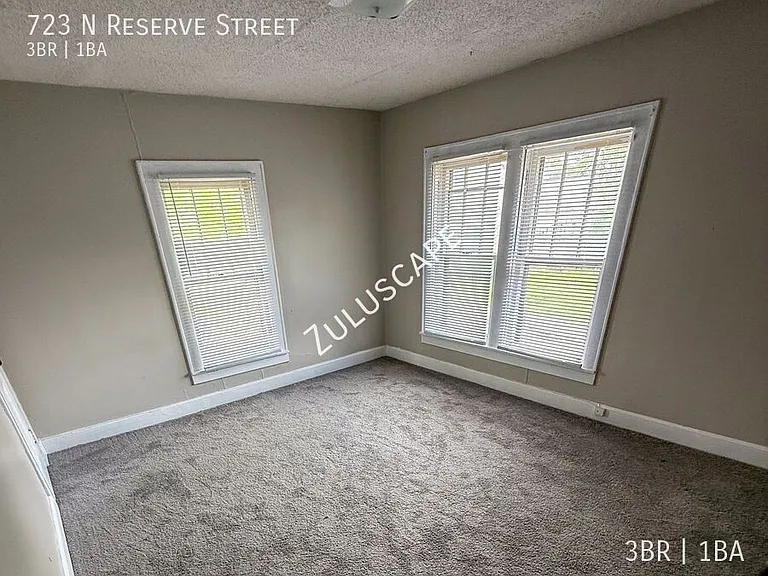 723 N Reserve St — Photo 6