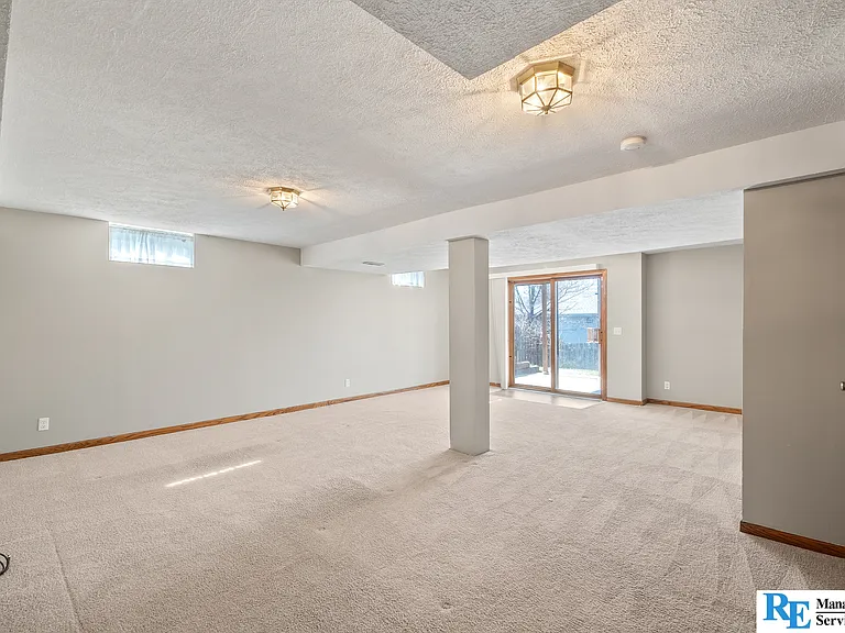 8920 N 81st Ave — Photo 21