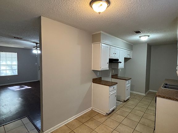 5th image of 149 Wildflower Dr