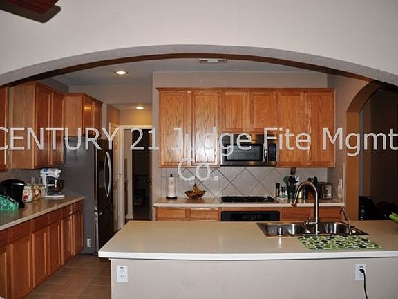 3rd image of 2513 Marina Dr
