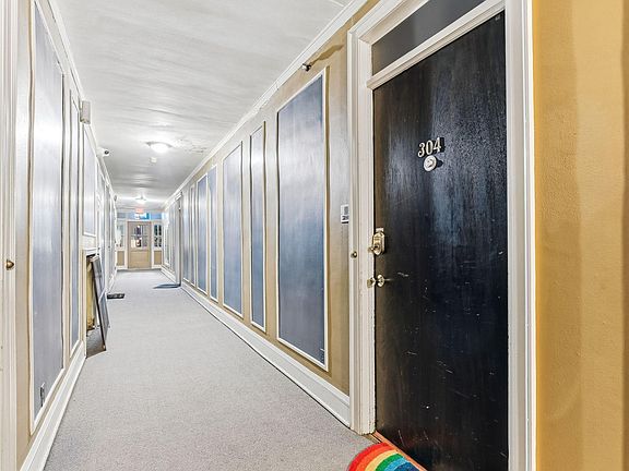 4th image of 1820 1st Ave S APT 304