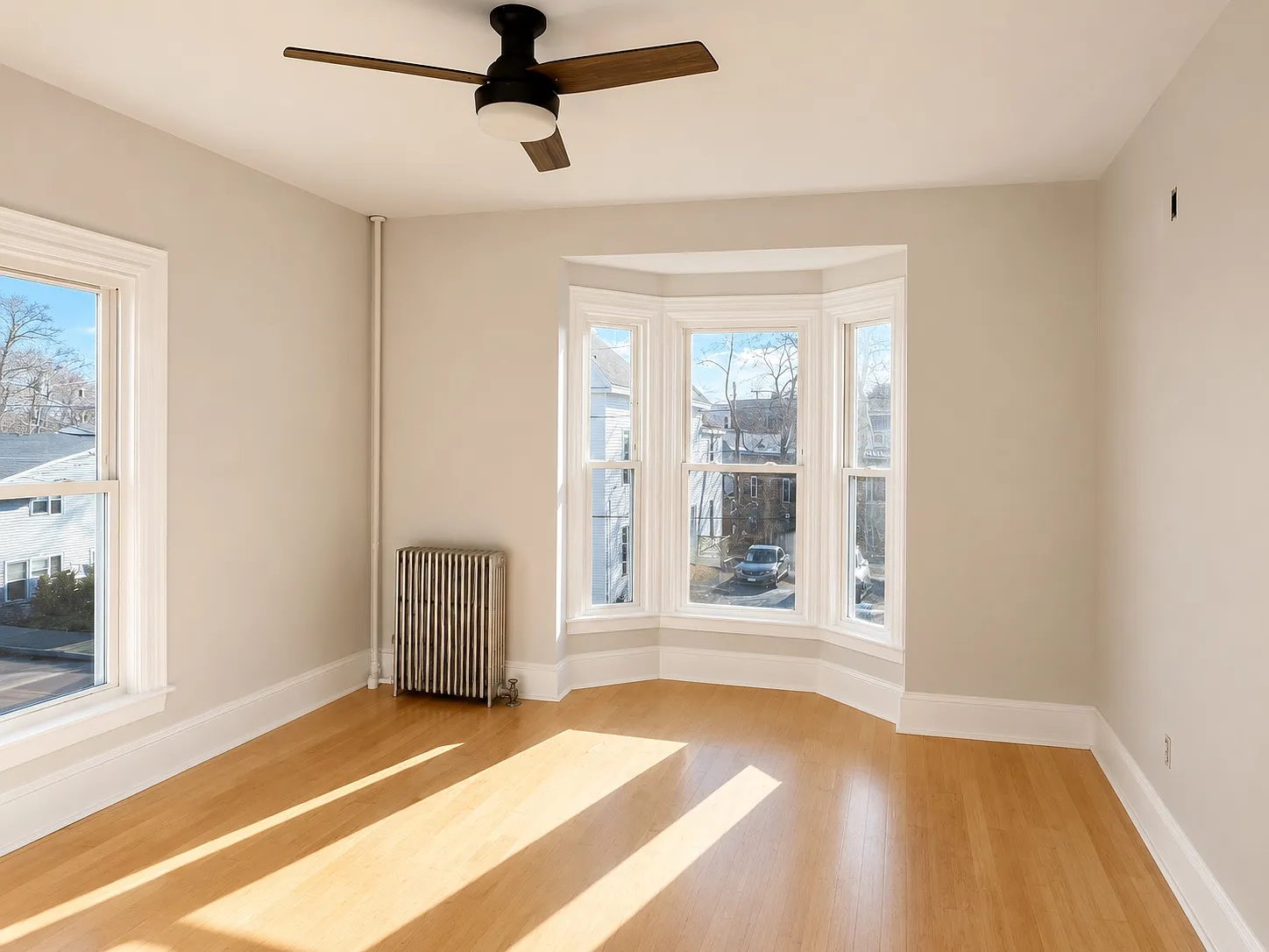 115 Woodford St — Photo 4