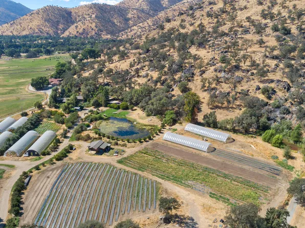 41849 N Fork Dr, Three Rivers, CA 93271