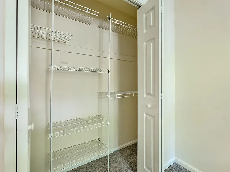 19 Pickering Ct #1 — Photo 28