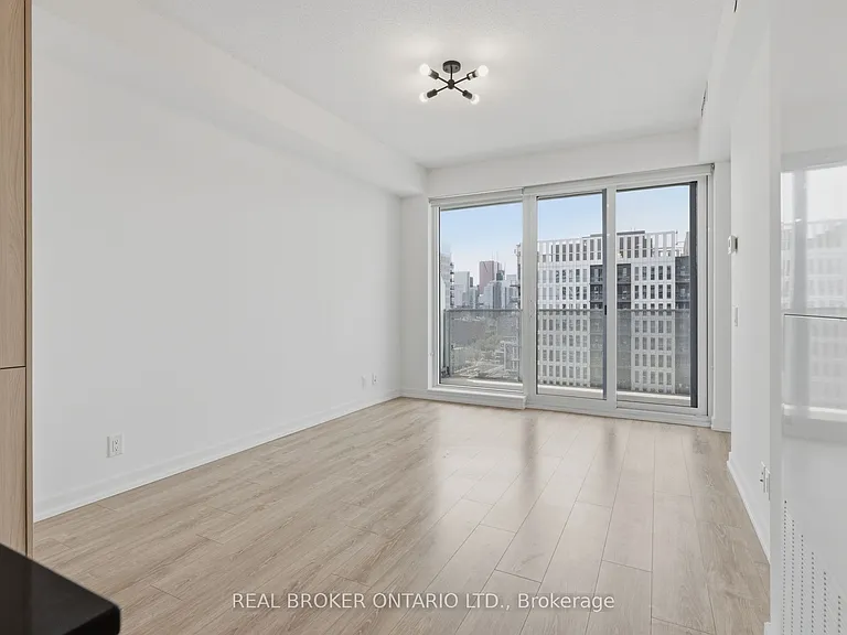 20 Tubman Ave #2202 — Photo 7