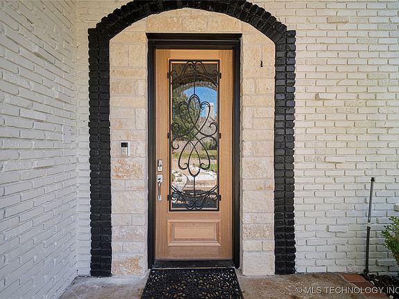 2nd image of 7951 S Hudson Pl