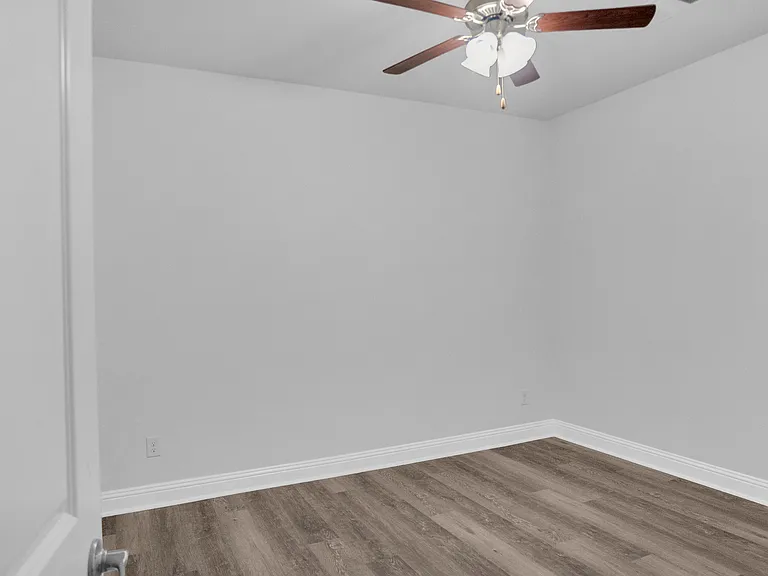 1520 Summit View Ln — Photo 19