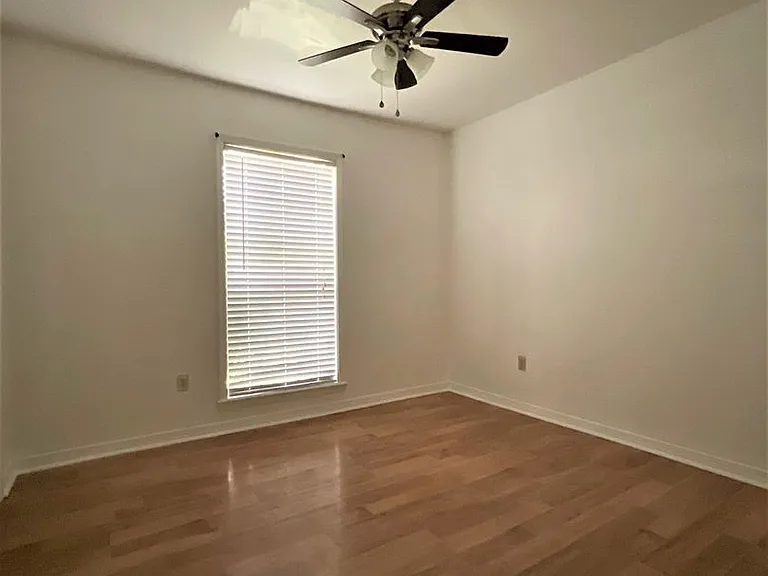 1692 Stacey St — Photo 11
