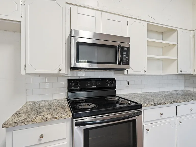 900 W Morgan St — Photo 6