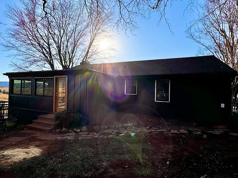 3901 Thomas Dairy Ln — Photo 3