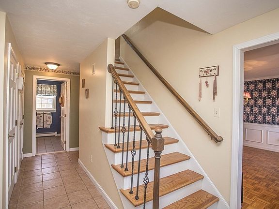 5th image of 70 Welton Dr