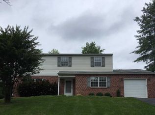 21 Heatherwood Hills Rd, Audubon, PA 19403