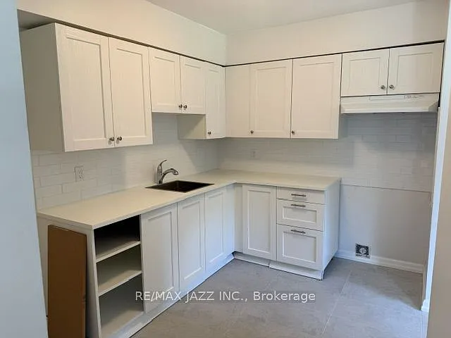 455 Trick Ave #101 — Photo 5