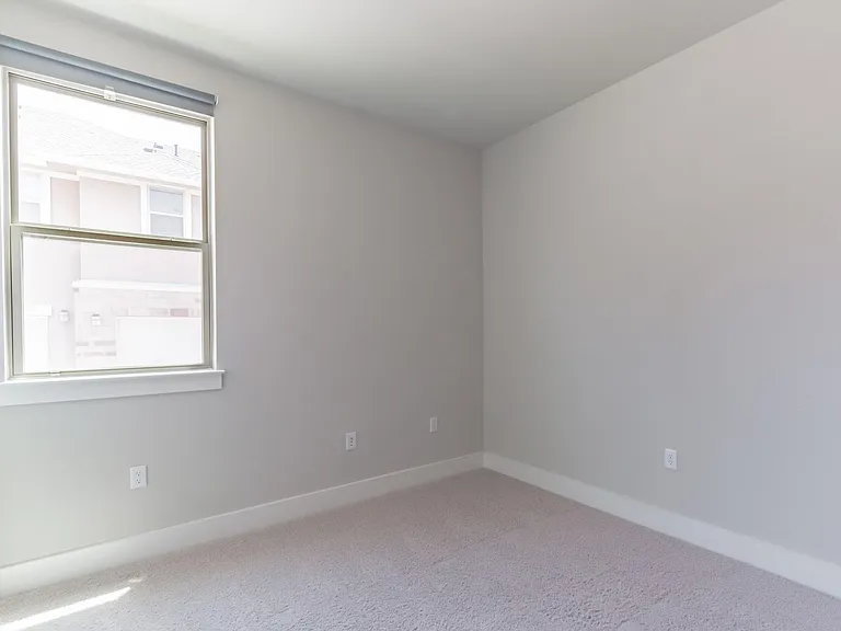13800 Lyndhurst St #221 — Photo 15