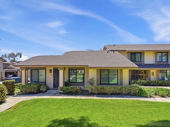 2nd image of 10188 Dafne Ln