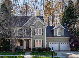 105 Flatrock Ln, Holly Springs, NC 27540