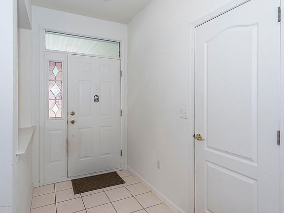 4th image of 35 Amberwinds Ct