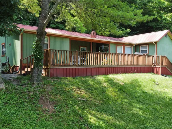 237 Coys Cove Ln, Gainesboro, TN 38562