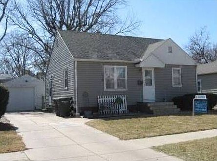 2nd image of 234 E 9th St