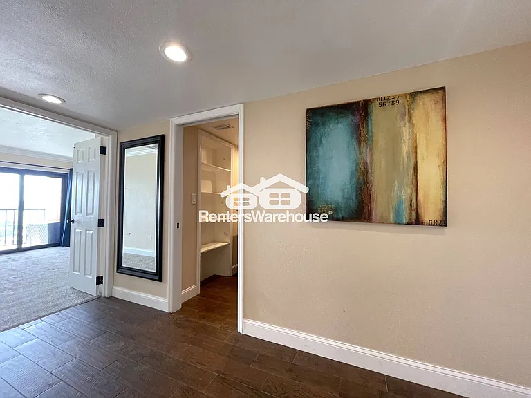 51 Island Way #906 — Photo 3